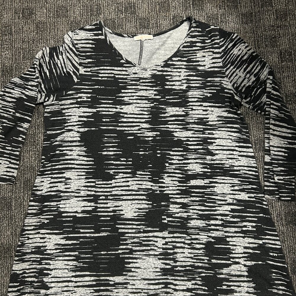Claudia Richard black/grey abstract top large